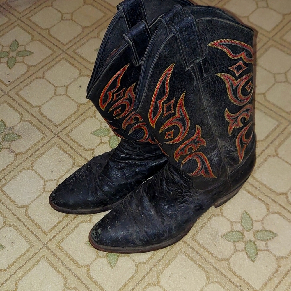 Justin Ostrich Western boots. Used men's size 8.